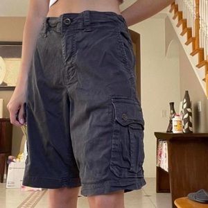 gray cargo jorts size 32 in men’s